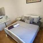아파트 Apartman Robert *