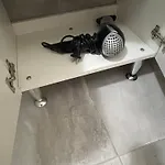 아파트 Apartman Robert