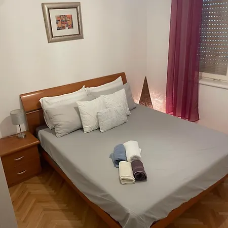 Apartment Apartman Robert *