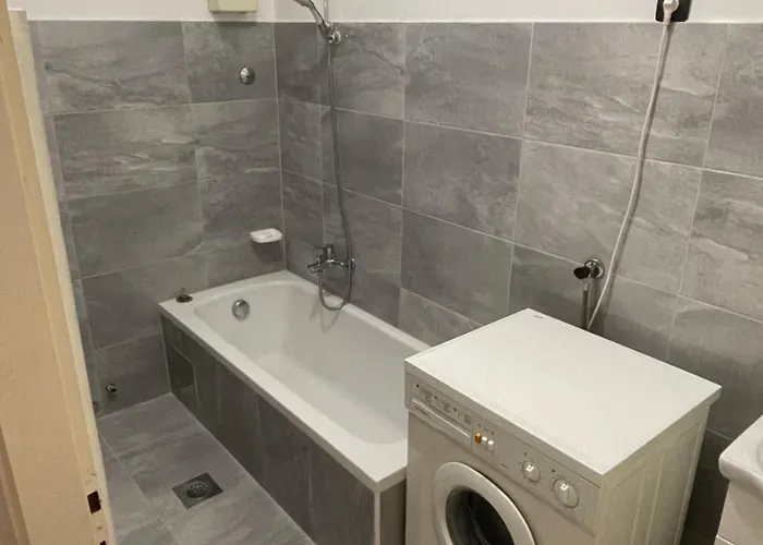 Apartman Robert דירה *