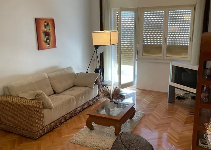 Apartman Robert *